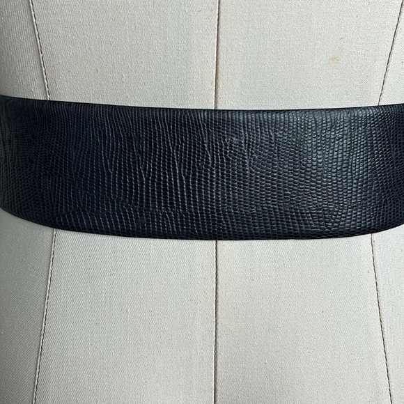 Vintage Donna Karan wide textured leather belt main image 4